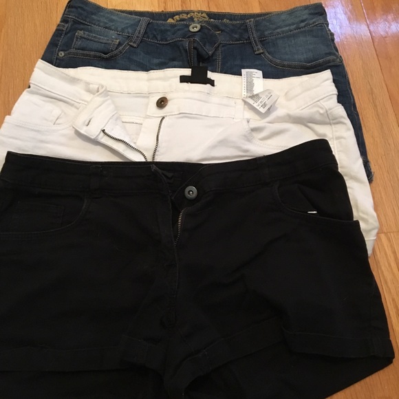 H&M Pants - 3 pairs shorts Arizona/H&M